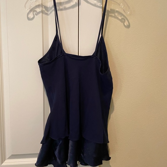 satin floral top with mesh overlay - Picture 2 of 3